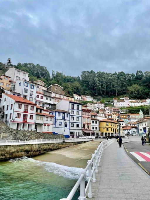 Casa En Cudillero Casco Antiguoヴィラ エクステリア 写真